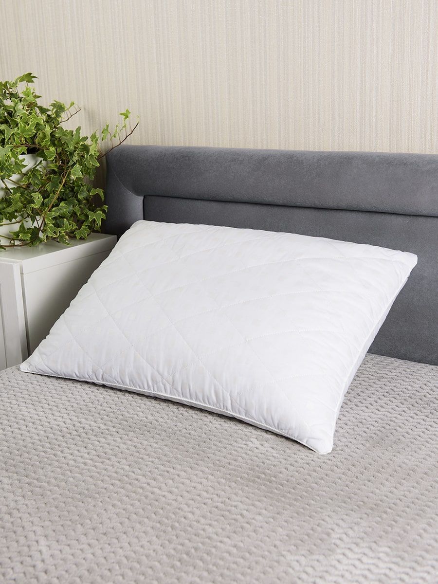 снимок Подушка стеганая "Очарование" белая от магазина BIO-TEXTILES ОПТ